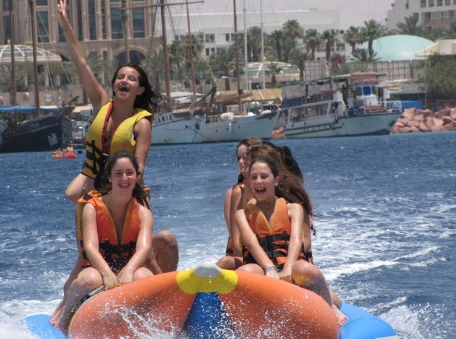 חוף חנניה אילת הטבה 1+1